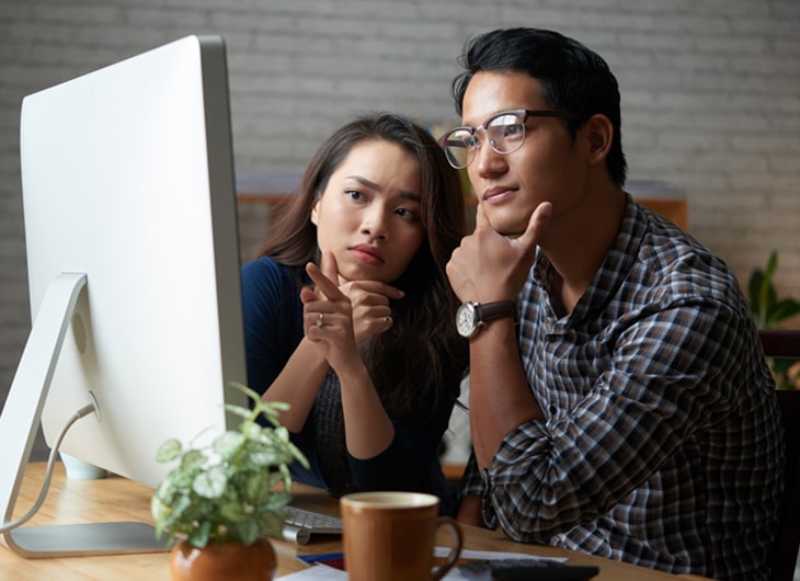 Bedanya Software House dan Freelancer, Mana yang Tepat?