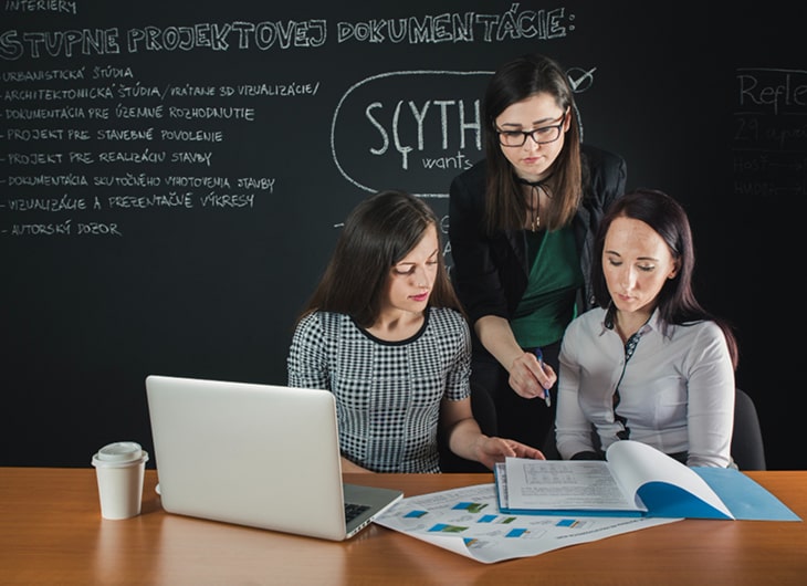 Studi Kasus: Sukses Berkat Software House